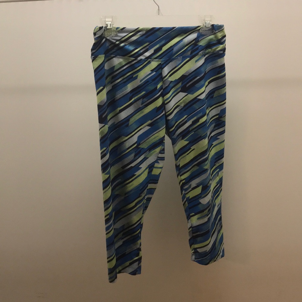 Athletic capris